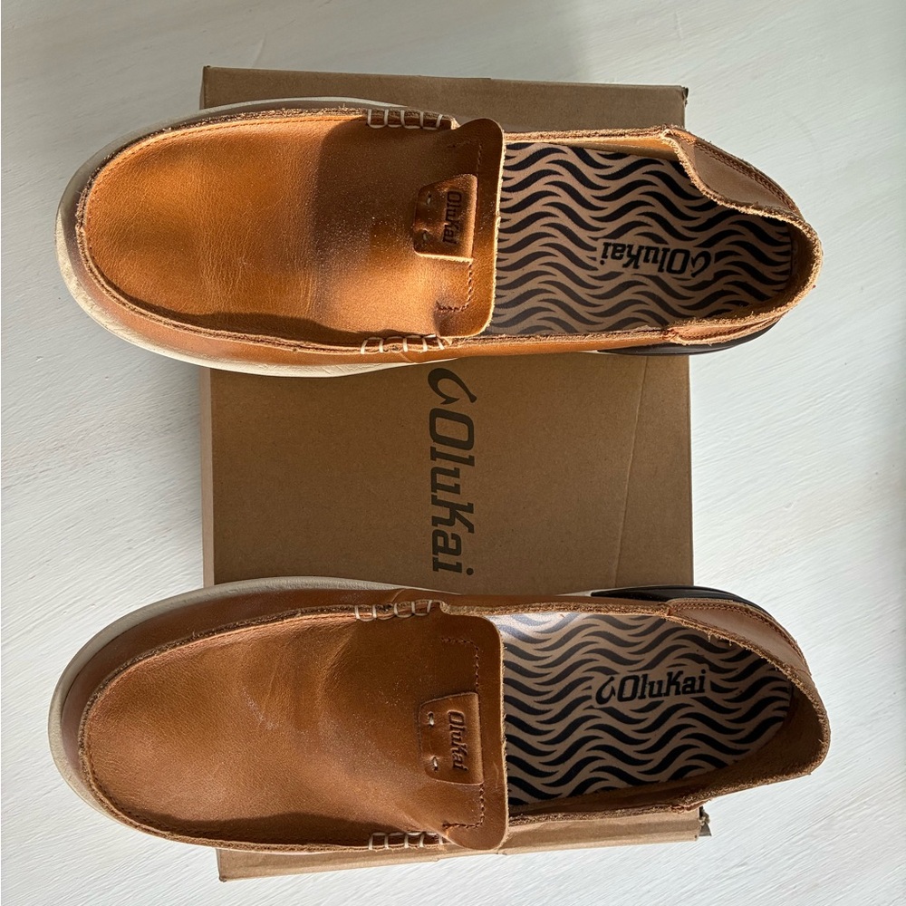 OluKai Men's Brown Leather Slip-Ons 9 1/2 M